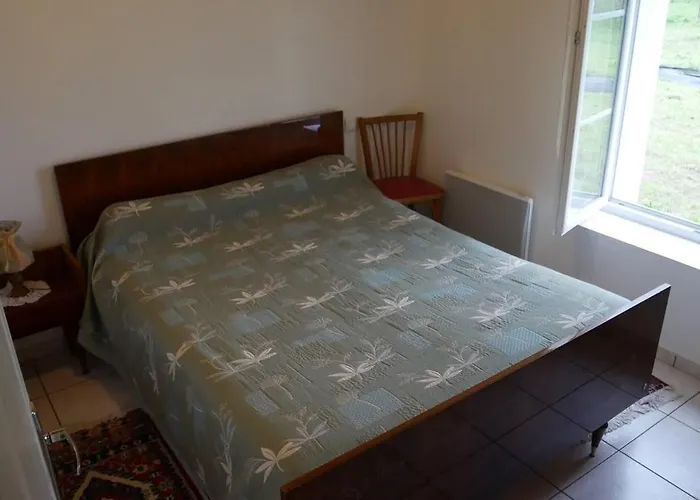 La Grande Maison De Pays